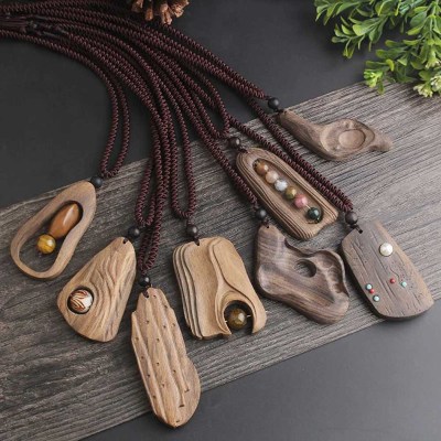 wooden-necklaces