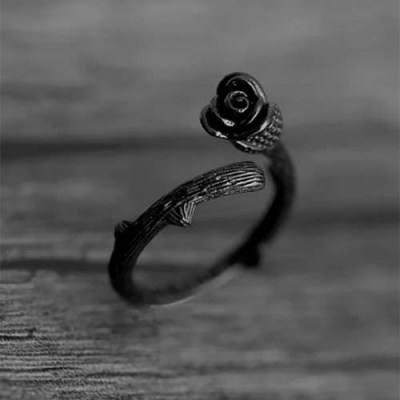 black-rose-ring-3